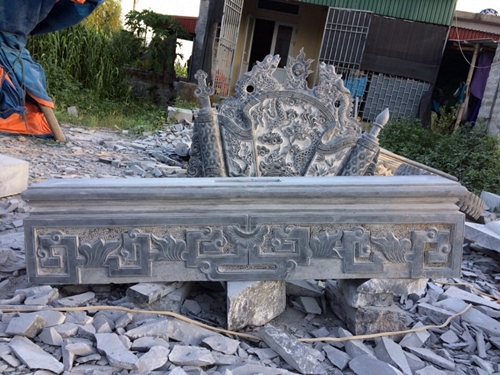 Đế cuốn thư đá