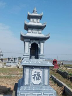 mộ đá ba mái