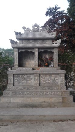 Mộ đá đôi HT 37
