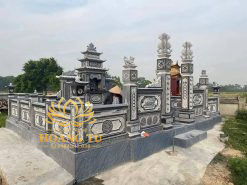 Khuôn viên lăng mộ đá HT 32