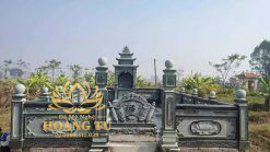 Khuôn viên lăng mộ đá HT 24