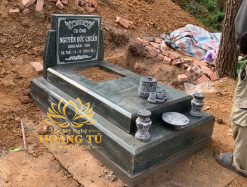 Mộ đá không mái HT 19